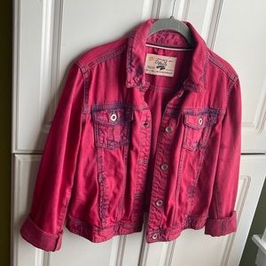 Custom dyed magenta denim jacket - Zara